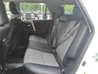 Toyota 4Runner 2022 4x4 SR5 Premium 4dr SUV