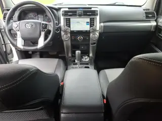 Toyota 4Runner 2022 4x4 SR5 Premium 4dr SUV