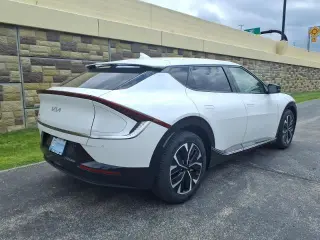Kia EV6 2024 AWD Wind 4dr Crossover