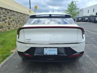 Kia EV6 2024 AWD Wind 4dr Crossover