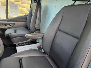 Mercedes-Benz Sprinter 2024 2500 3dr 144 in. WB Cargo Van (2.0L I4)