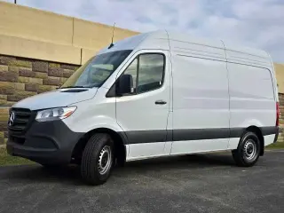 Mercedes-Benz Sprinter 2024 2500 3dr 144 in. WB Cargo Van (2.0L I4)