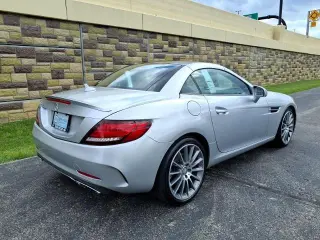 Mercedes-Benz SLC 2017 SLC 300 2dr Roadster