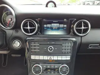 Mercedes-Benz SLC 2017 SLC 300 2dr Roadster