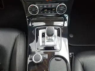 Mercedes-Benz SLC 2017 SLC 300 2dr Roadster