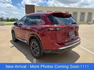 Nissan Rogue 2024 AWD Platinum 4dr Crossover