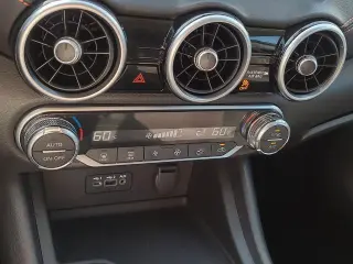 Nissan Sentra 2023 SR 4dr Sedan