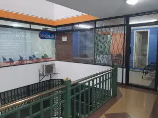 SE VENDE OFICINA/LOCAL