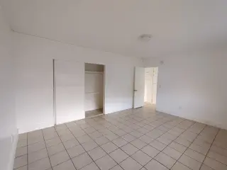 APT DE 1 REC EN N. HOLLYWOOD
