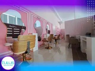 LOCAL PARA SALON O BARBERIA