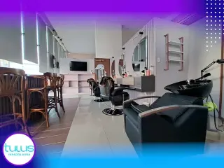 LOCAL PARA SALON O BARBERIA