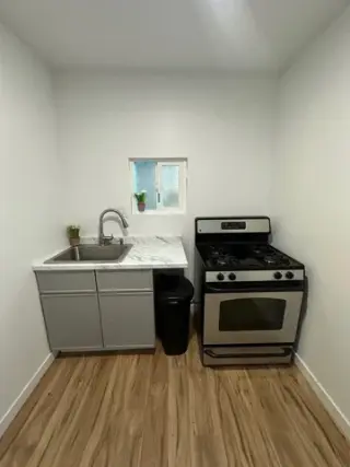 Studio con baño y cocina