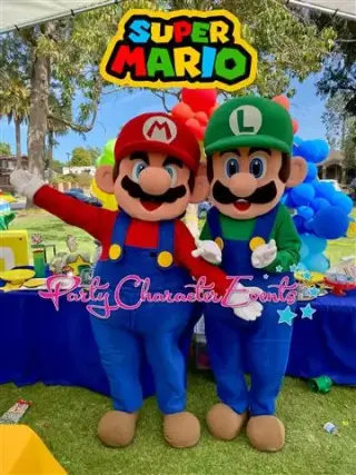 PERSONAJES PARA FIESTAS