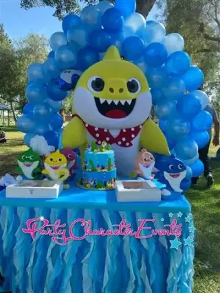 PERSONAJES PARA FIESTAS