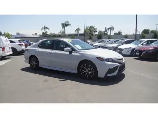 2024 Toyota Camry SE Sedan 4D