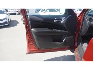 2018 Nissan Pathfinder SV