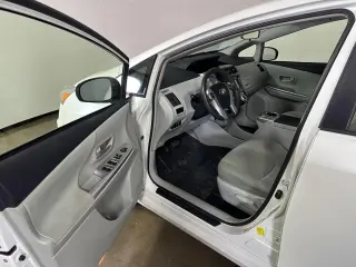 2014 Toyota Prius v Three