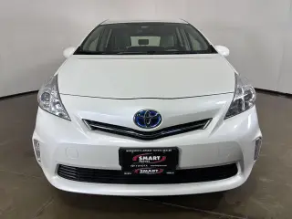 2014 Toyota Prius v Three