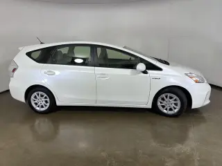2014 Toyota Prius v Three