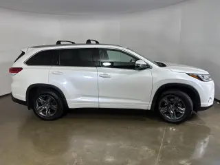Silver Certified 2018 Toyota Highlander Limited Platinum