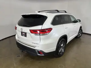 Silver Certified 2018 Toyota Highlander Limited Platinum