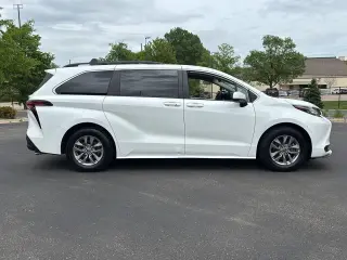 Gold Certified 2022 Toyota Sienna LE