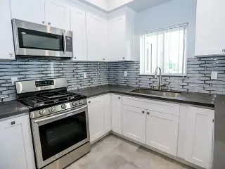 2 bedroom Apt in James M Wood