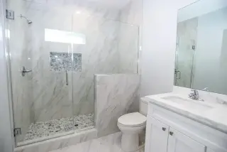 2 bedroom Apt in James M Wood