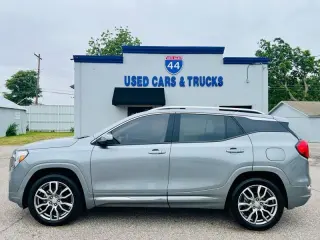 2023 GMC Terrain Denali AWD
