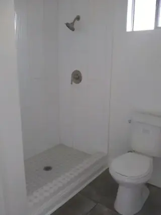 SERVICIOS/PLOMERO