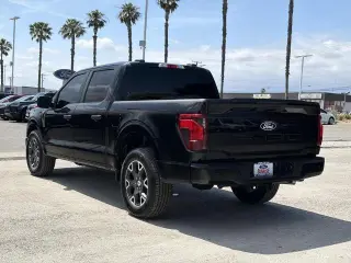 Ford F-150 2024 4x2 STX 4dr SuperCrew 5.5 ft. SB