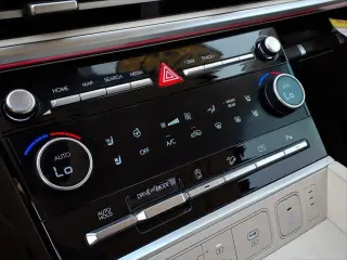 Hyundai SANTA FE 2025 Calligraphy 4dr SUV