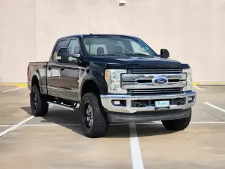 Ford F-250 Super Duty 2017 4x4 King Ranch 4dr Crew Cab 6.8 ft. SB Pickup