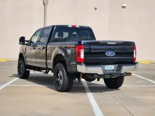 Ford F-250 Super Duty 2017 4x4 King Ranch 4dr Crew Cab 6.8 ft. SB Pickup