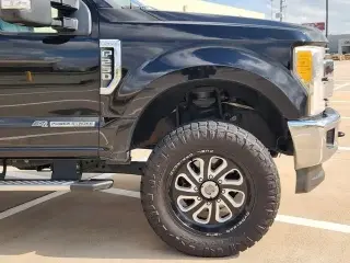 Ford F-250 Super Duty 2017 4x4 King Ranch 4dr Crew Cab 6.8 ft. SB Pickup