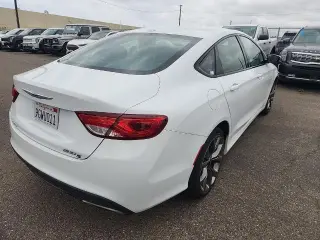 Chrysler 200 2016 S 4dr Sedan