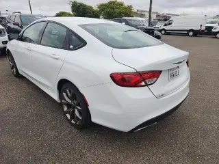Chrysler 200 2016 S 4dr Sedan