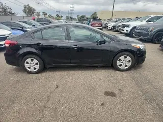 Kia Forte 2017 LX 4dr Sedan 6A