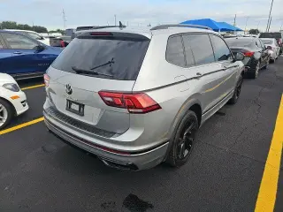 Volkswagen Tiguan 2023 SE R-Line Black 4dr SUV
