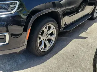 Jeep Wagoneer 2022 4x4 Series II Carbide 4dr SUV