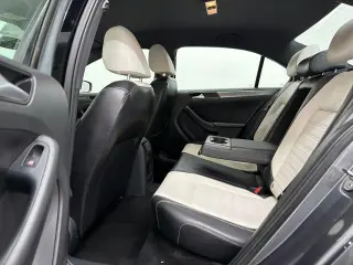 Volkswagen Jetta 2016 1.8T Sport 4dr Sedan 6A PZEV