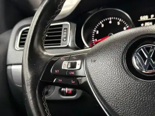 Volkswagen Jetta 2016 1.8T Sport 4dr Sedan 6A PZEV