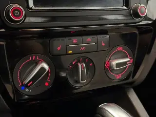 Volkswagen Jetta 2016 1.8T Sport 4dr Sedan 6A PZEV