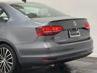 Volkswagen Jetta 2016 1.8T Sport 4dr Sedan 6A PZEV