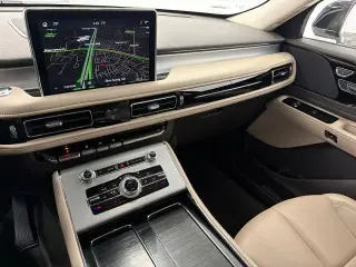 Lincoln Aviator 2022 AWD Standard 4dr SUV