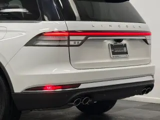 Lincoln Aviator 2022 AWD Standard 4dr SUV