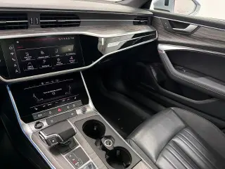 Audi A6 2024 AWD quattro Premium Plus 45 TFSI 4dr Sedan