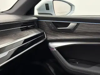 Audi A6 2024 AWD quattro Premium Plus 45 TFSI 4dr Sedan