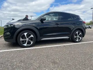 Hyundai TUCSON 2017 AWD Night 4dr SUV