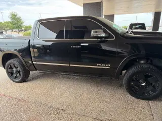 Ram 1500 2019 4x2 Limited 4dr Crew Cab 5.6 ft. SB Pickup
